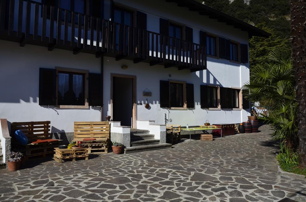 Residence Mezzosole Riva del Garda Cameră foto